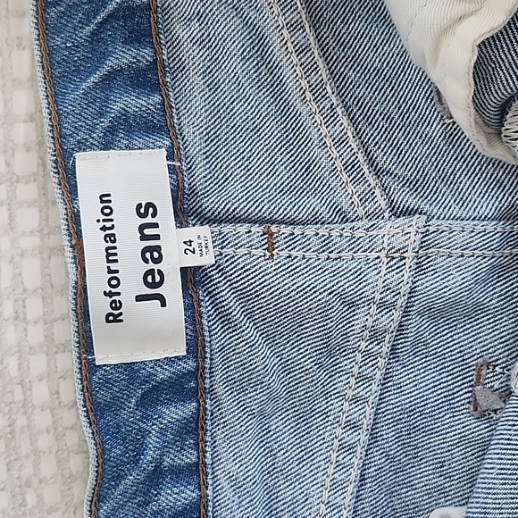 REFORMATION Cuff Jean Shorts Sz. 24 - Picture 2 of 4